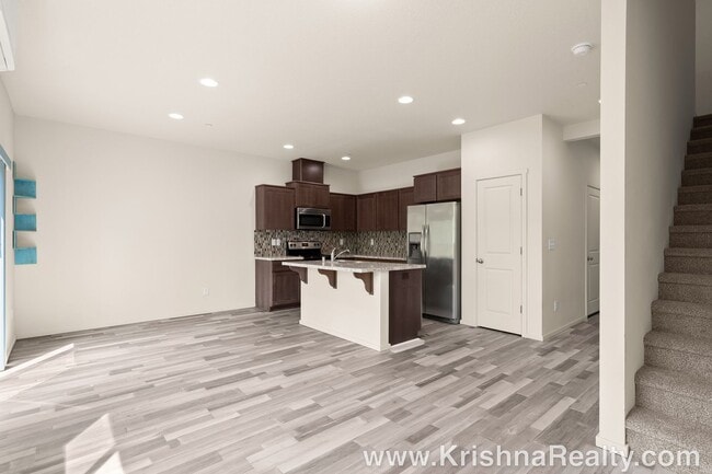 Photo - Eco-Friendly & Modern Townhome in Hazel Dell North