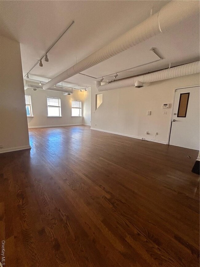 Photo - 25 N Division St