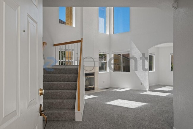 Photo - 511 Floyd Ct