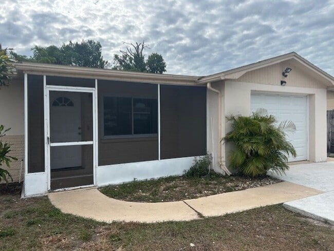 Photo - 2/1 available now