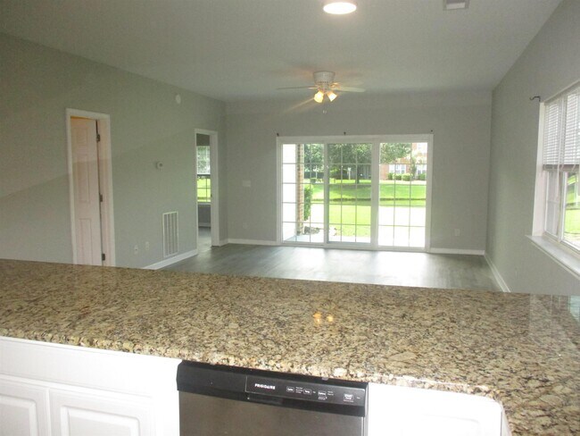 3923 Gladiola Ct