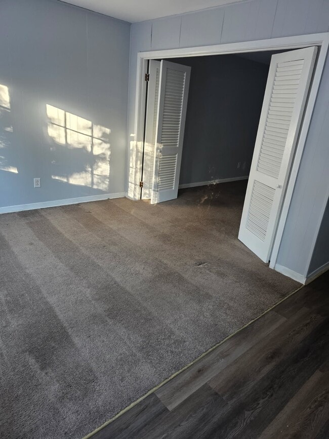 Building Photo - Spruce Street Unit 6