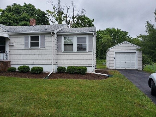 Photo - 192 Spring St