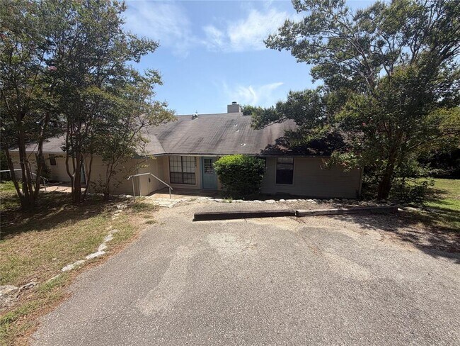 Photo - 11101 Oak Branch Dr