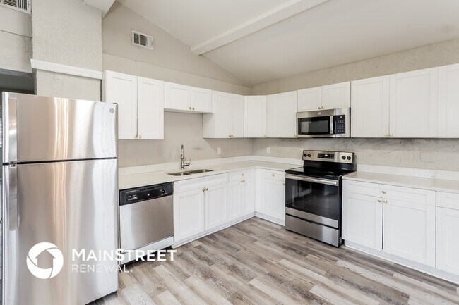 Photo - 1012 Briarwood Rd