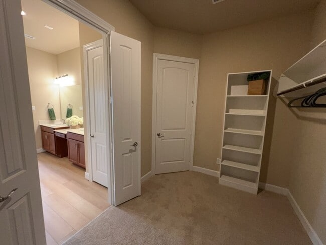 Photo - 5602 Caracara St