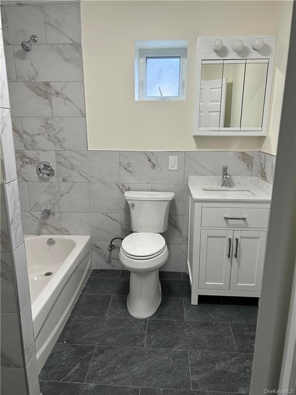 Photo - 109-40-109221 221st St Unit 1