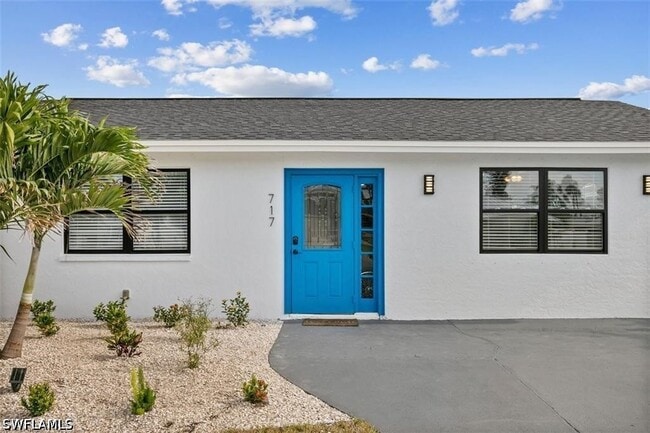 Building Photo - 717 95th Ave N