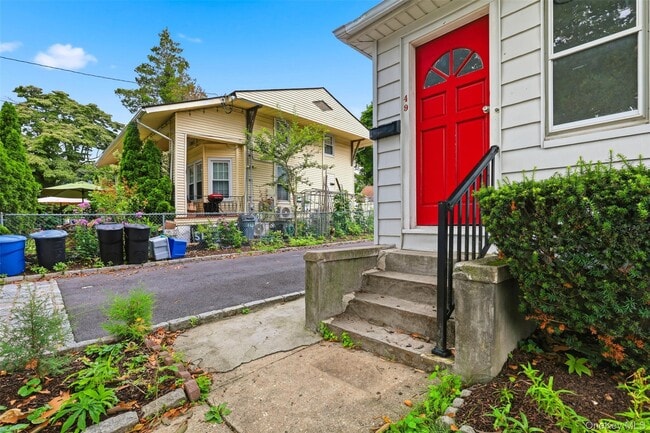 Photo - 49 Sylvan Pl