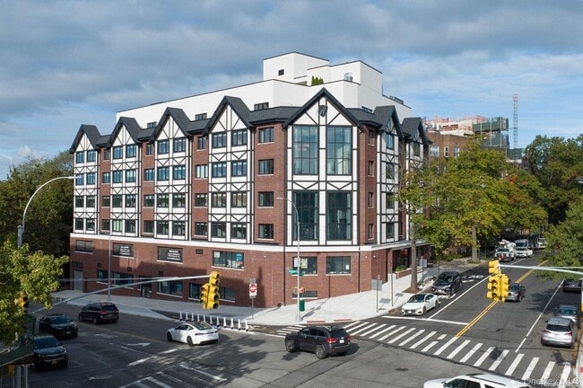 Building Photo - 241-15 Northern Blvd Unit 4K Rental