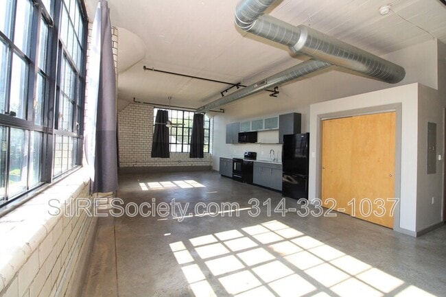 Photo - 8125 Michigan Ave Unit 325