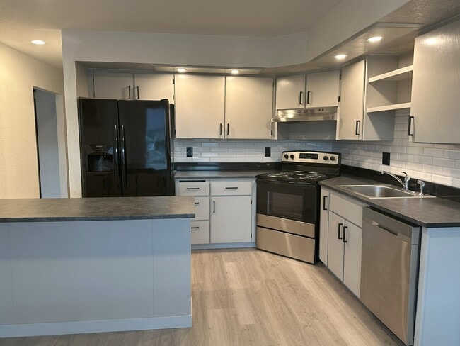 Building Photo - 501 2nd St NE Unit 3 Rental
