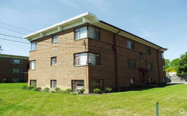 Photo - 2708 Wooster Rd Apartments