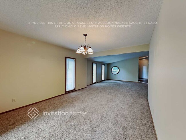 Photo - 6171 Kerry Ln NE