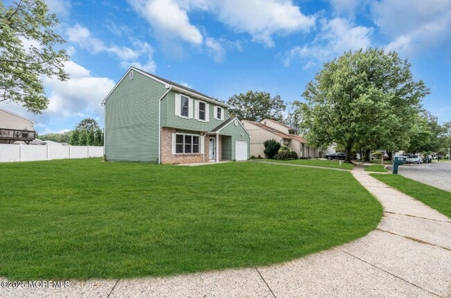 Photo - 101 Bristlecone Dr