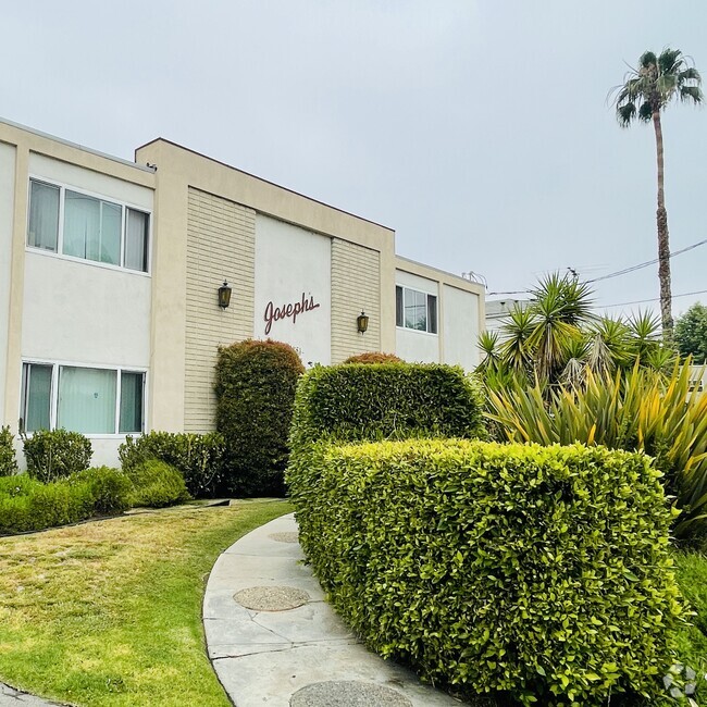 10851 MOORPARK ST - 10851 Moorpark St Rental