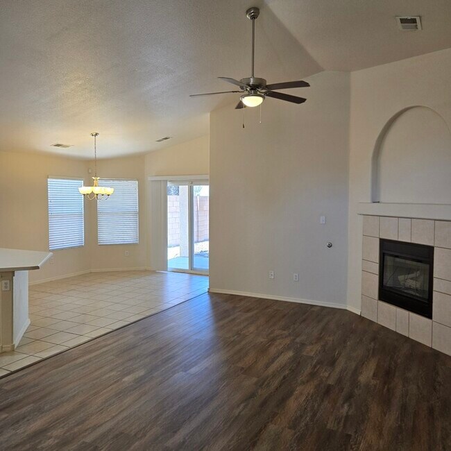 Photo - 669 Sunny Meadows Dr