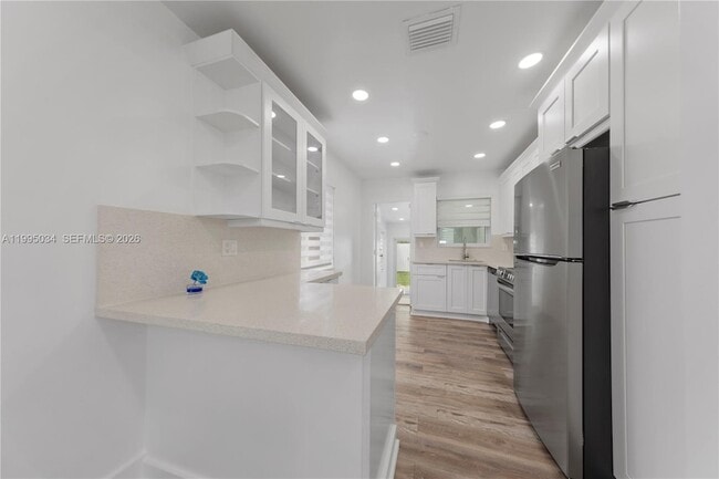 Photo - 5727 SW 3rd St