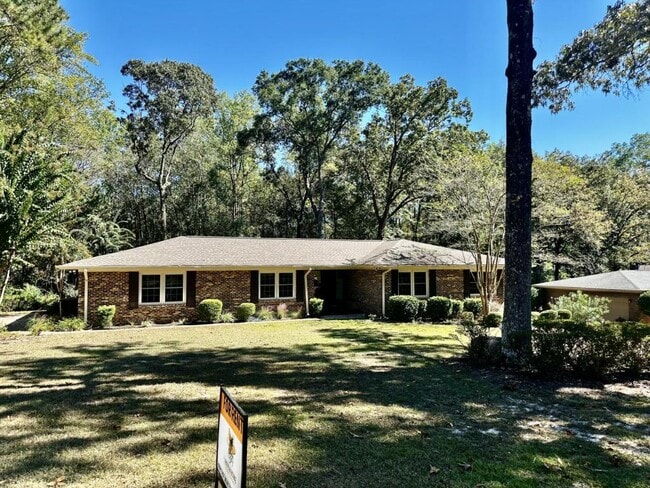 Building Photo - 608 Northside Dr