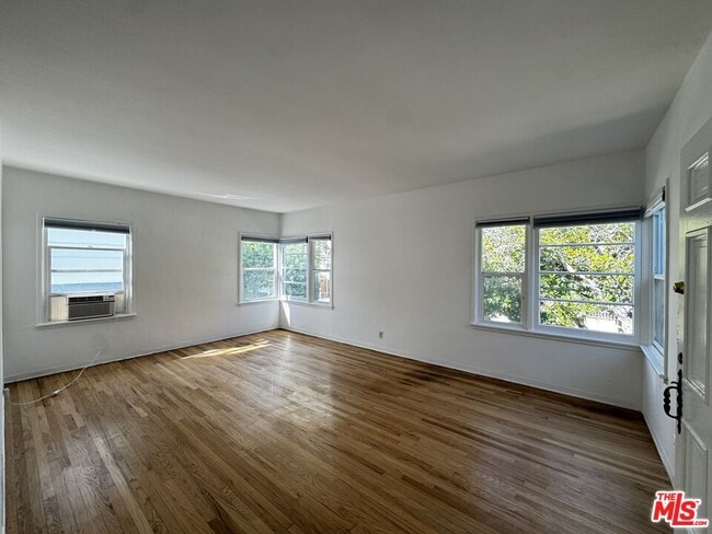 1246 Edris Dr