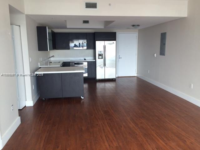 Photo - 90 SW 3rd St Unidad 4411