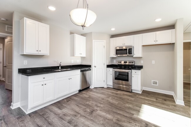 Photo - 209 Partee St