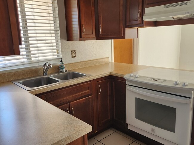 Photo - 1618 S Turquoise Vista