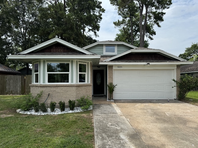 Building Photo - 8226 Greens Rd Rental