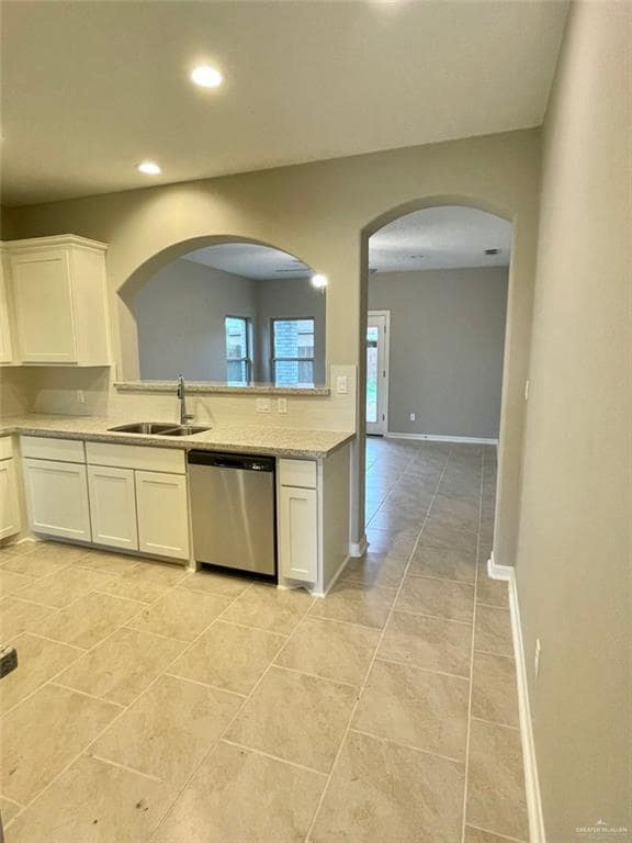 Photo - 16 Retama St