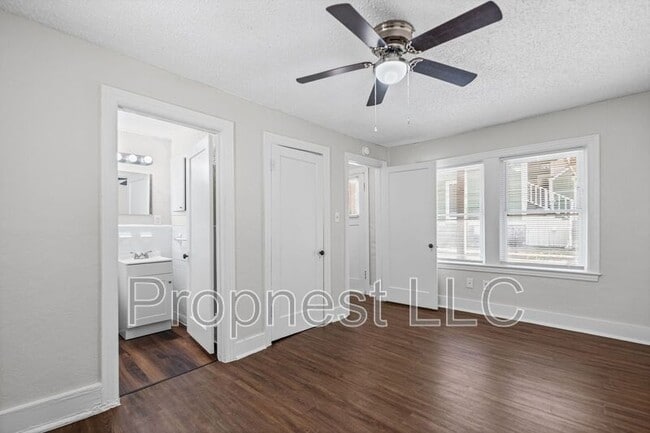 Photo - 1306 Carr Ave