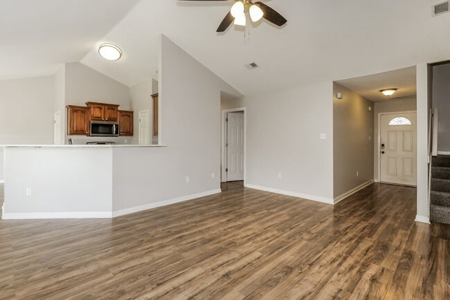 Photo - 751 Northwood West Cove