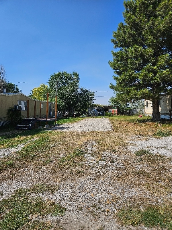 Building Photo - 500 N Walnut St Rental