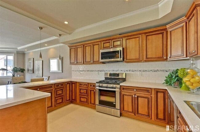 Building Photo - 175 Rae Ave Unit B Rental
