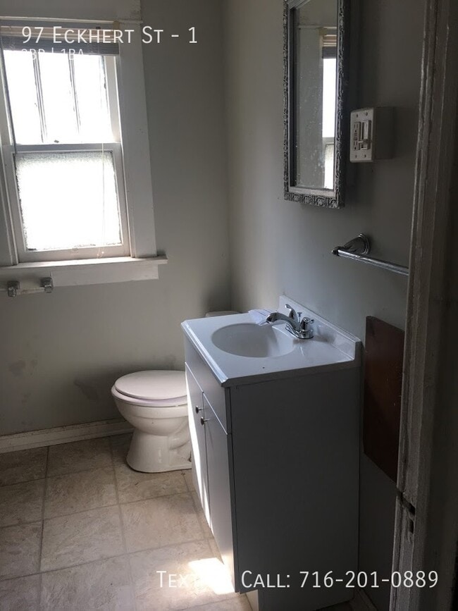 Building Photo - 97 Eckhert St Unit 1