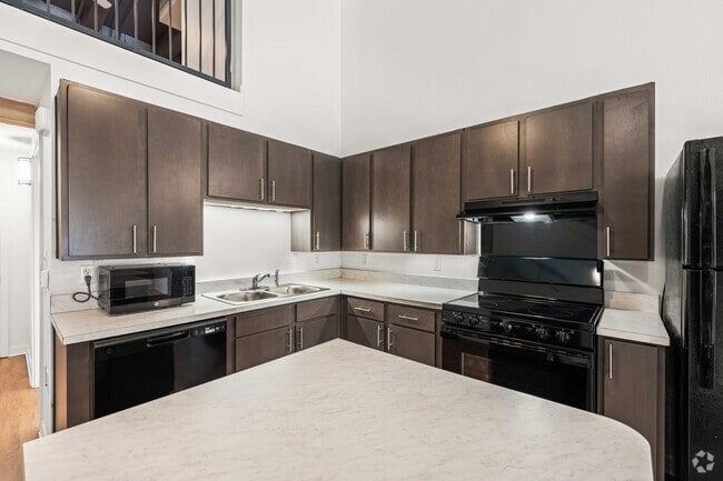 1BR, 1BA - 753SF F1