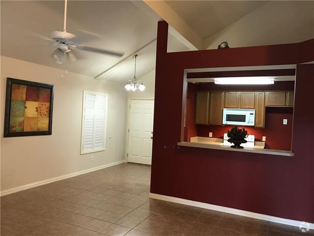 Building Photo - 824 14th St Rental