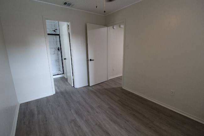 Photo - 2902 Sweeney Ln Unit 8