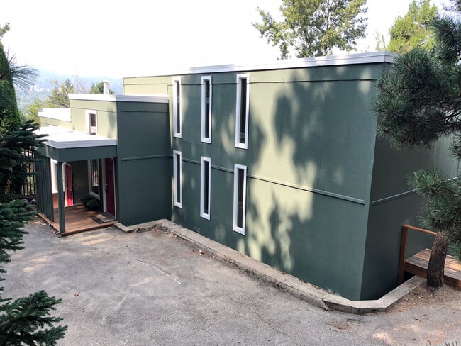 Building Photo - 3494-3498 Onyx Pl