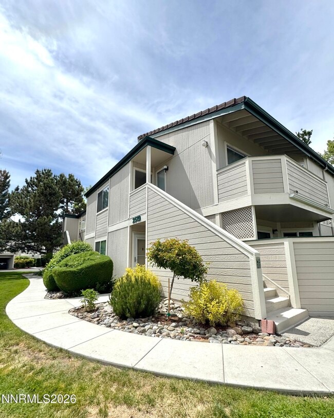 Building Photo - 2519 Sunny Slope Dr Unit APT 5
