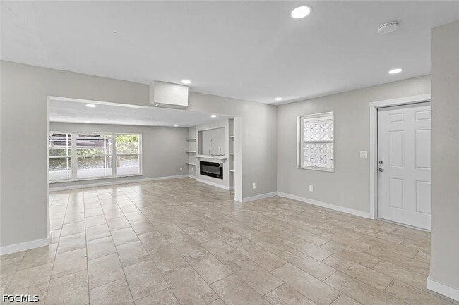 Photo - 2115 St Croix Ave