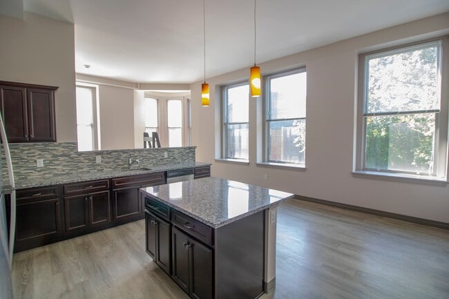 Photo - 177 State St Unidad #307