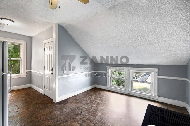 28 Kimball Ave Unit 3