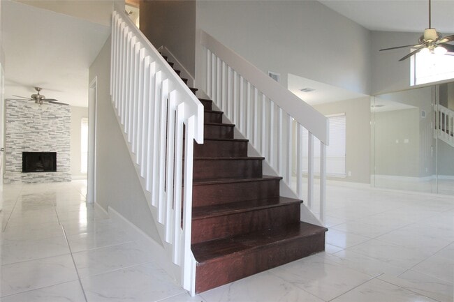 Photo - 4611 Silver Fox Dr