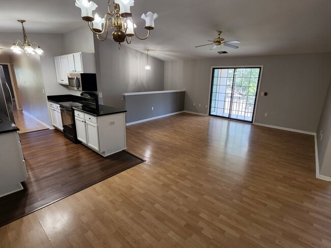 Photo - 3 bedroom Kenosha condo