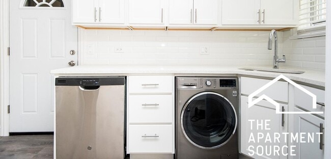 Photo - 327 Kedzie St Condo Unit 2