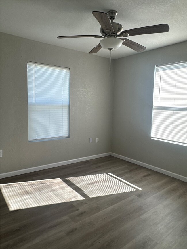 Photo - 432 Dr. Martin Luther King Jr. Dr.