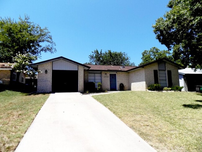 Building Photo - 14139 Swallow Dr Rental
