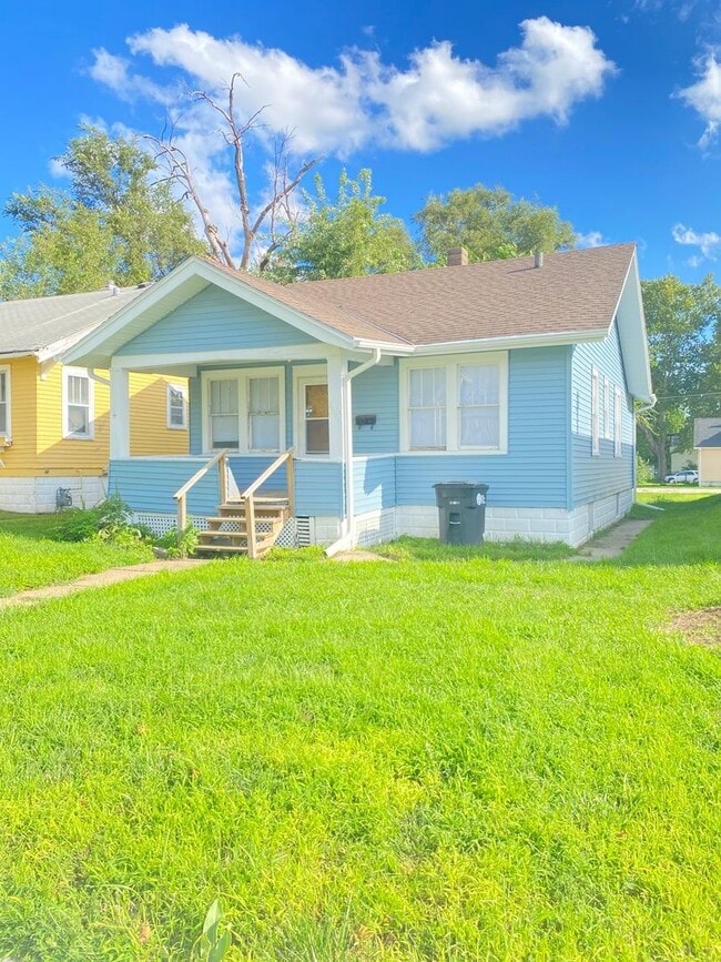Building Photo - 2869 Sprague St