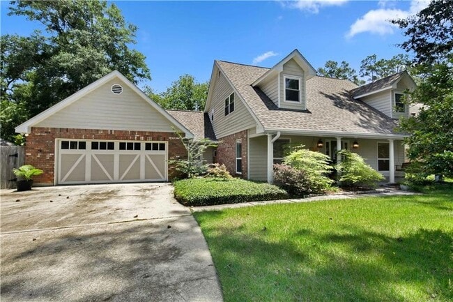 Photo - 133 Louise Dr
