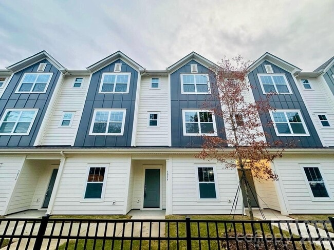 Photo - 3930 Winterfield Pl